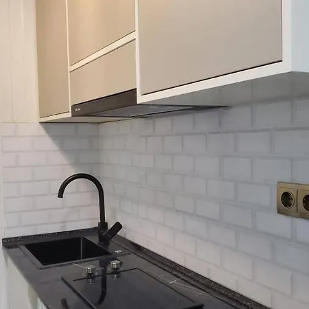 La Dimora Romana Apartment *